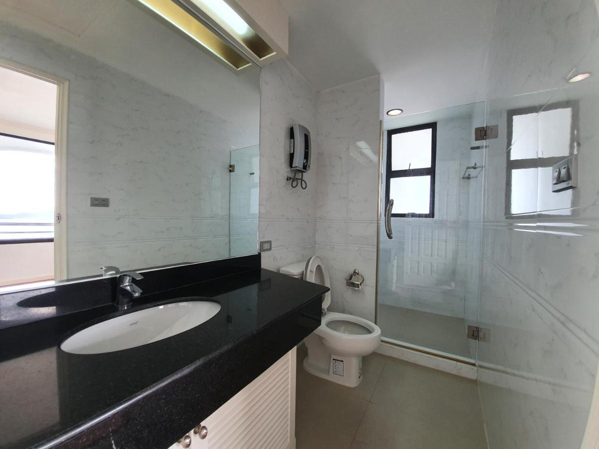 Spacious Room With Ocean & City View Pattaya Eksteriør bilde